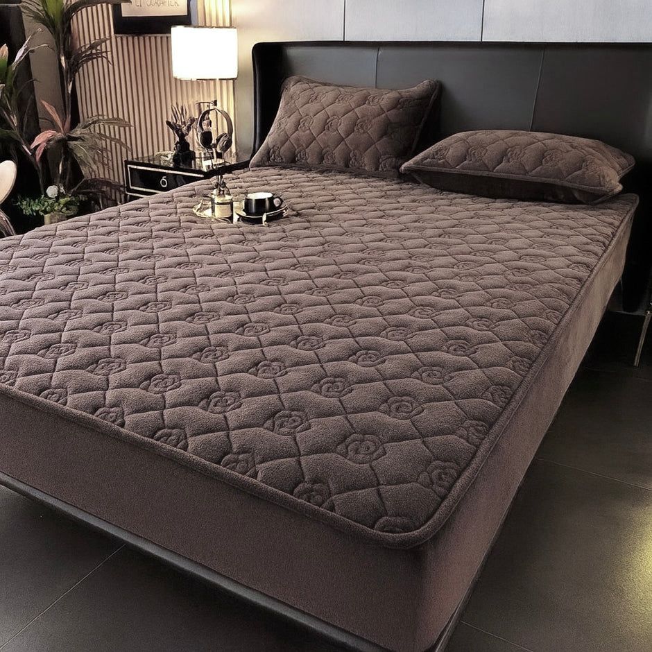 Premium velvet topper + 2 pillowcases - brown 4