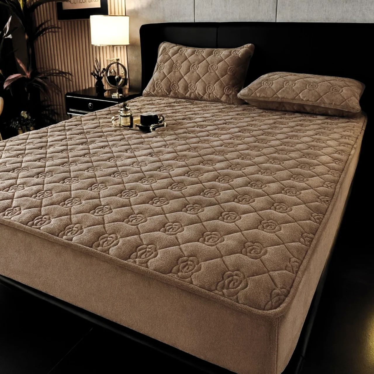 Premium velvet topper + 2 pillowcases - light brown 2